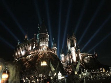 WizardingWorldofHarryPotter_Hogwarts_Castle